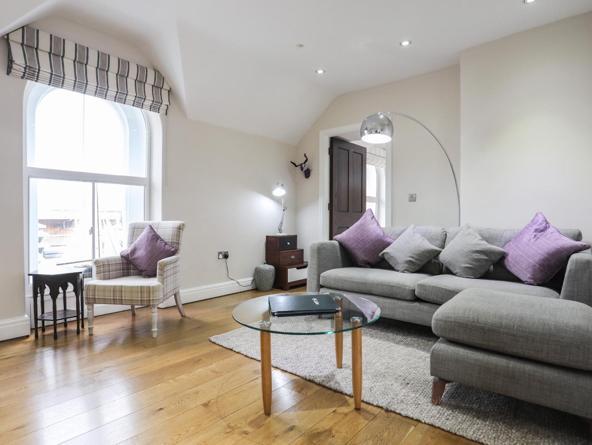 Harlech Apartments - Efnisien Екстер'єр фото